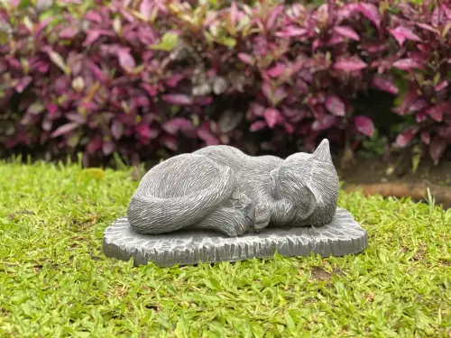 Product image of the product “Lilith -Lying cat on pedestal, 33cm L | cast stone ”