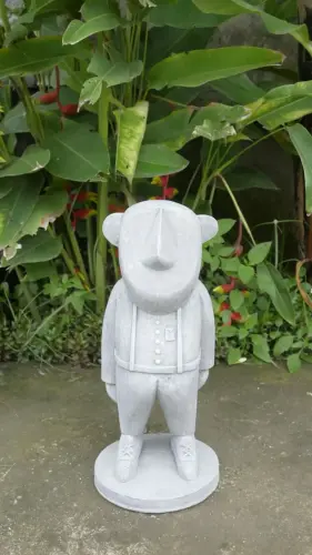 Product image of the product “Amicus - Small abstract, 41,5cm H | cast stone ”