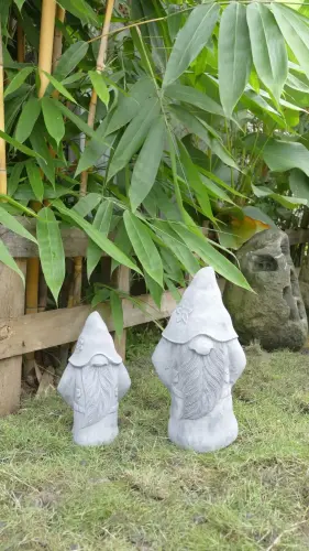 Product image of the product “Gwydion - Small Standing Wizard, 30cm H | cast stone ”