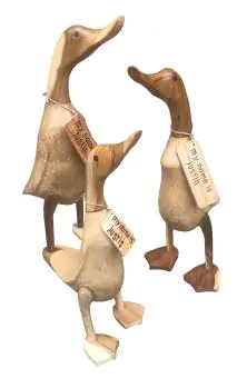 Product image 1 of the product “17 xBamboo duck, with name tag, natural Carton with 9xS, 5xM, 3xL ”