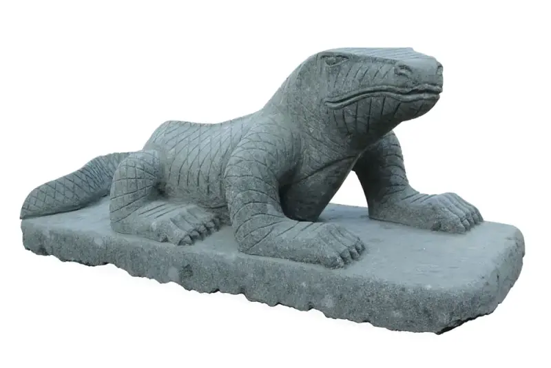 Product image 1 of the product “Komodowaran, basanite, natural stone, in the sizes from 75cm to 150cm, natural finish. ”