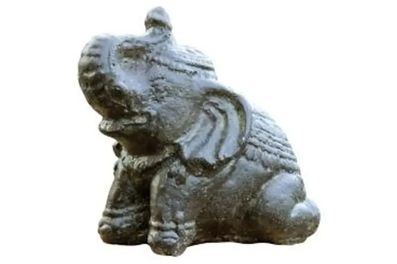 Product image 1 of the product “Elephant (India style) 13 cm L | Cast stone, handcrafted & coloured ”