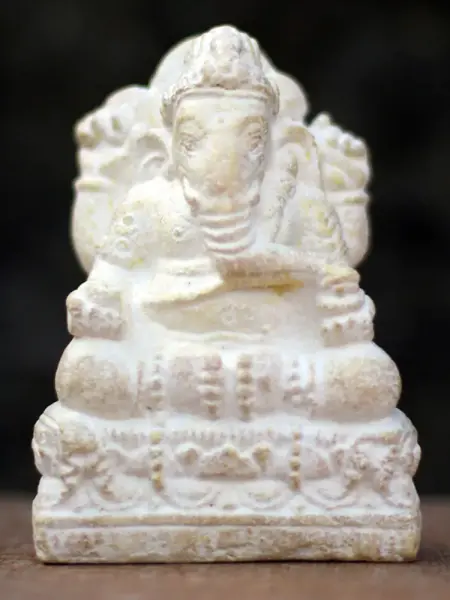 Product image 1 of the product “Seated Ganesha, 15 cm, andesite cast ”
