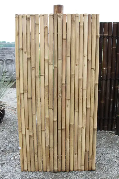 Product image of the product “Bamboo  element Model Surabaya, rigid, yellow-brown (Apus). Diameter 3-5cm 90 x 180 cm Height. ”