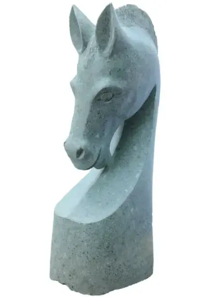 Product image 2 of the product “Horses head about 100cm high ”
