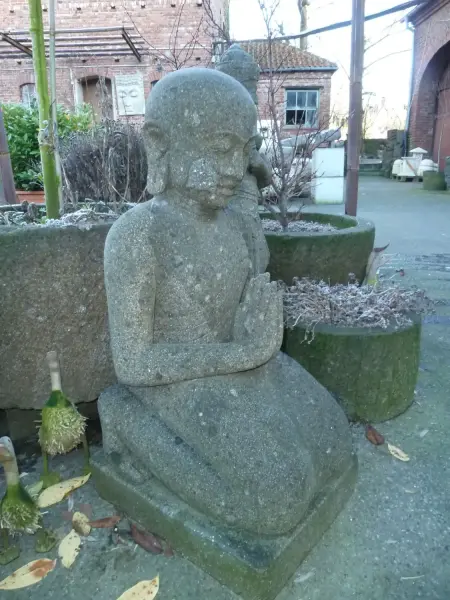 Product image of the product “Kneeling monk with folded hands, ”