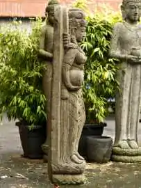 Product image of the product “Relief with two standing figures, in various size, natural ”