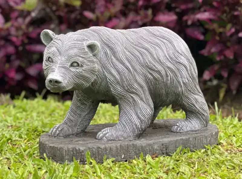 Product image of the product “Jack - Running bear on pedestal. 33cm L | cast stone ”