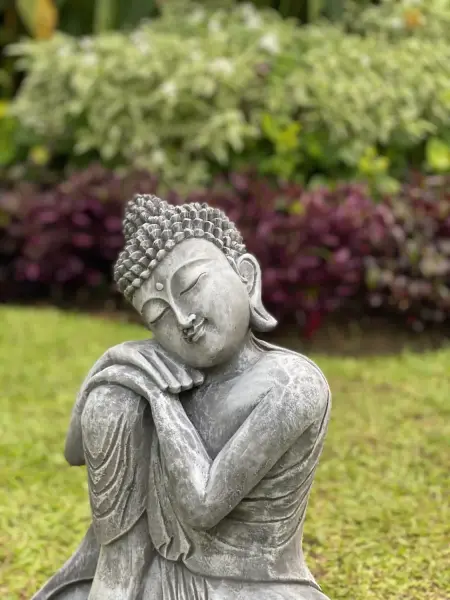 Product image of the product “Vivit - Buddha relax - right knee is up, 44 cm H | cast stone ”