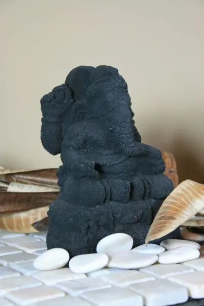 Product image of the product “Ganesh, sitting | artificial stone | appox. 15 h - cast lava stone, black ”