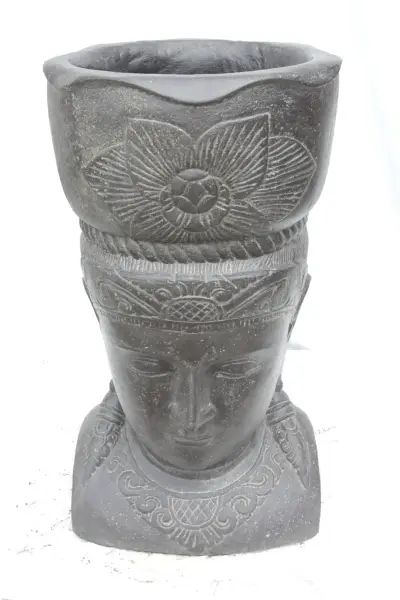 Product image 2 of the product “Javanese Ken Dedes head with a pot on it, can be used as planter. 54 x 54 x 101cm. Stone cast, handcrafted & coloured ”