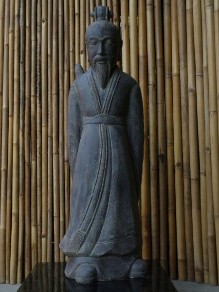 Product image of the product “Standing Samurai with sword on the back. 125cm height. ”