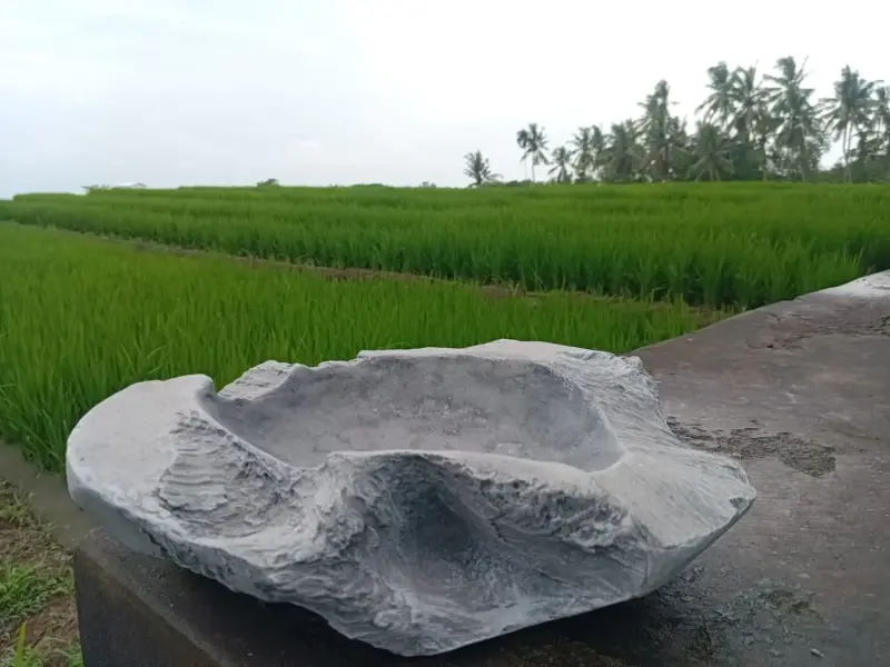 Product image 3 of the product “Nature's Touch cast stone bowl, 33 cm Length ”
