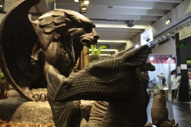 Product image 3 of the product “Gothic Sculpture, seated on base. 76 x 60 x 98cm. Stone cast, handcrafted & coloured ”