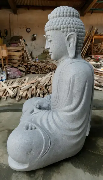 Product image 3 of the product “Seated Japanese Buddha made of Riverstone in Dhyana position - gesture of meditation, H. 121cm ”
