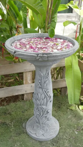 Product image 4 of the product “Rinjani - pedestal, tapered, with lotus motif, Ø 30cm, 71cm H | cast stone ”