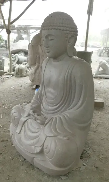 Product image 4 of the product “Seated Japanese Buddha made of Riverstone in Dhyana position - gesture of meditation, H. 150cm ”
