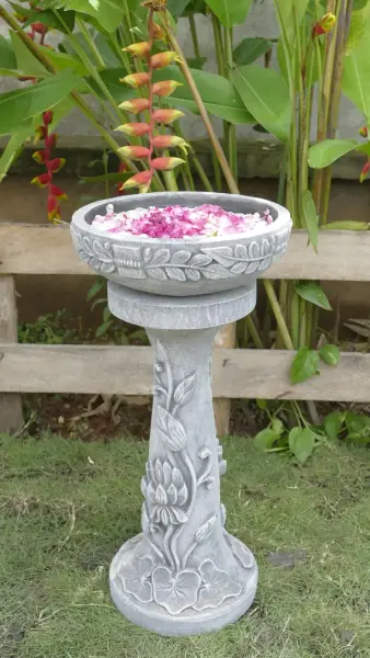 Product image 5 of the product “Rinjani - pedestal, tapered, with lotus motif, Ø 24cm, 52cm H | cast stone ”