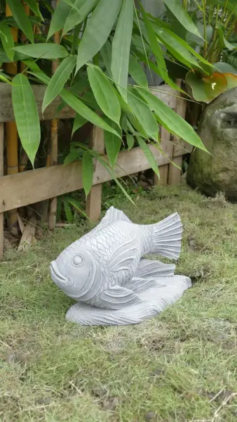 Product image 6 of the product “Dory - Fish, 41cm Length | cast stone ”