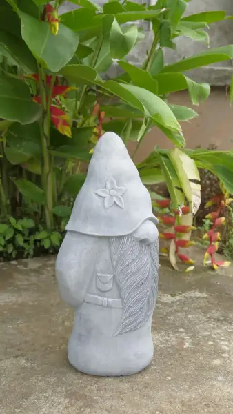 Product image 6 of the product “Gwydion - Standing Wizard, 40,5cm H | cast stone ”