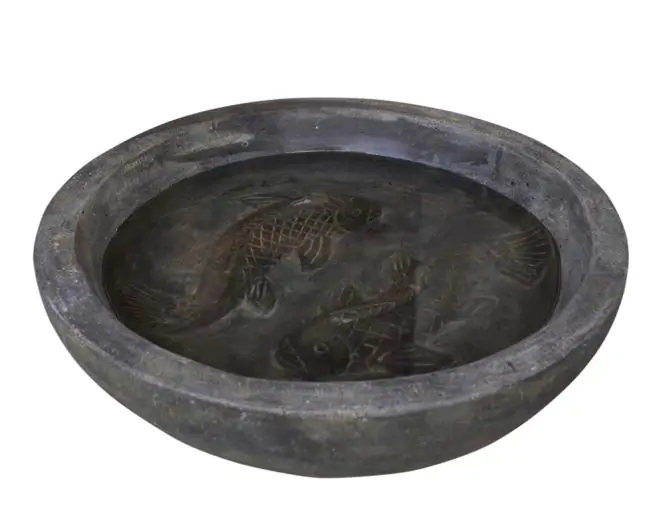 Product image 6 of the product “Waterbowl with 2 Fish, 40 cm Ø | cast stone, handcrafted & coloured 40 cm”