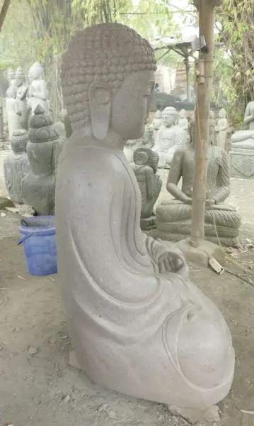 Product image 7 of the product “Seated Japanese Buddha made of Riverstone in Dhyana position - gesture of meditation, H. 150cm ”