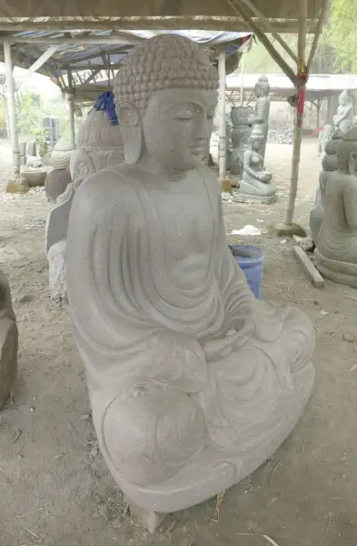 Product image 8 of the product “Seated Japanese Buddha made of Riverstone in Dhyana position - gesture of meditation, H. 150cm ”